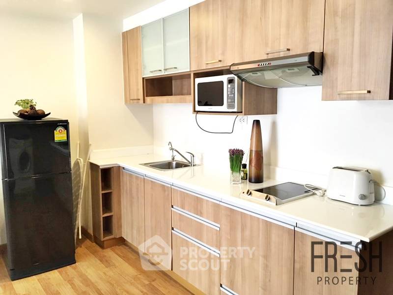 รูป คอนโด 1-ห้องนอน ที่ ดิ แอลโคฟ สุขุมวิท 49 ใกล้ BTS พร้อมพงษ์ (ID 887064) - รูปที่ 4/5