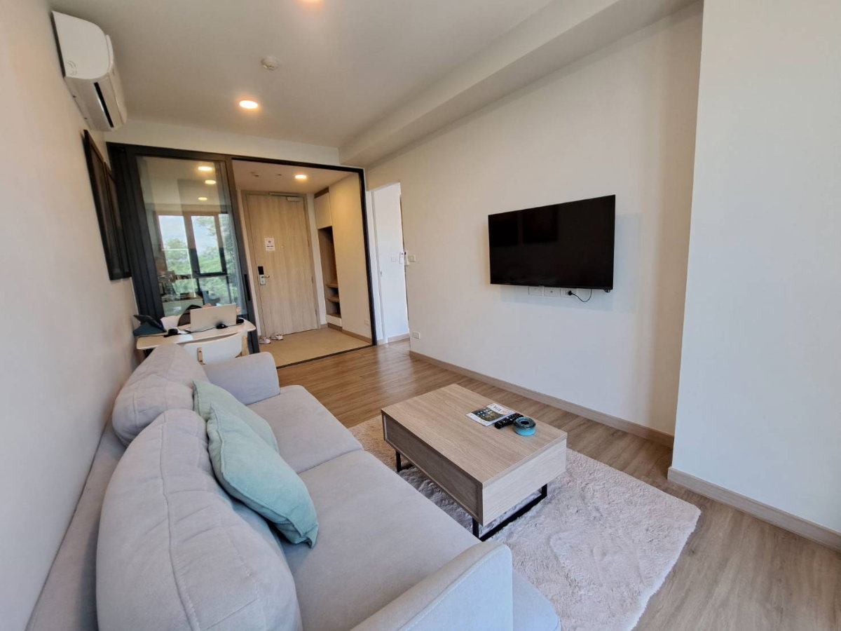 Rare unit Foreign Quota last room  condo in Laguna for sale , golf course view rare unit  Foreign quota - image 4