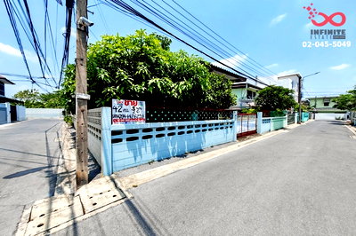 บ้านเดี่ยว เขตห้วยขวาง : ขายบ้านเดี่ยว 2 ชั้น 42 ตร.ว. ถนนสุทธิสาร   ซอยสบายใจ หลังมุม ใกล้ MRT 