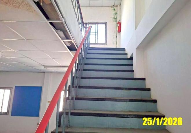 picture OFFICE 326.7 Sq.w. Krathum Baen Samut Sakhon for 17.5M - 18/56
