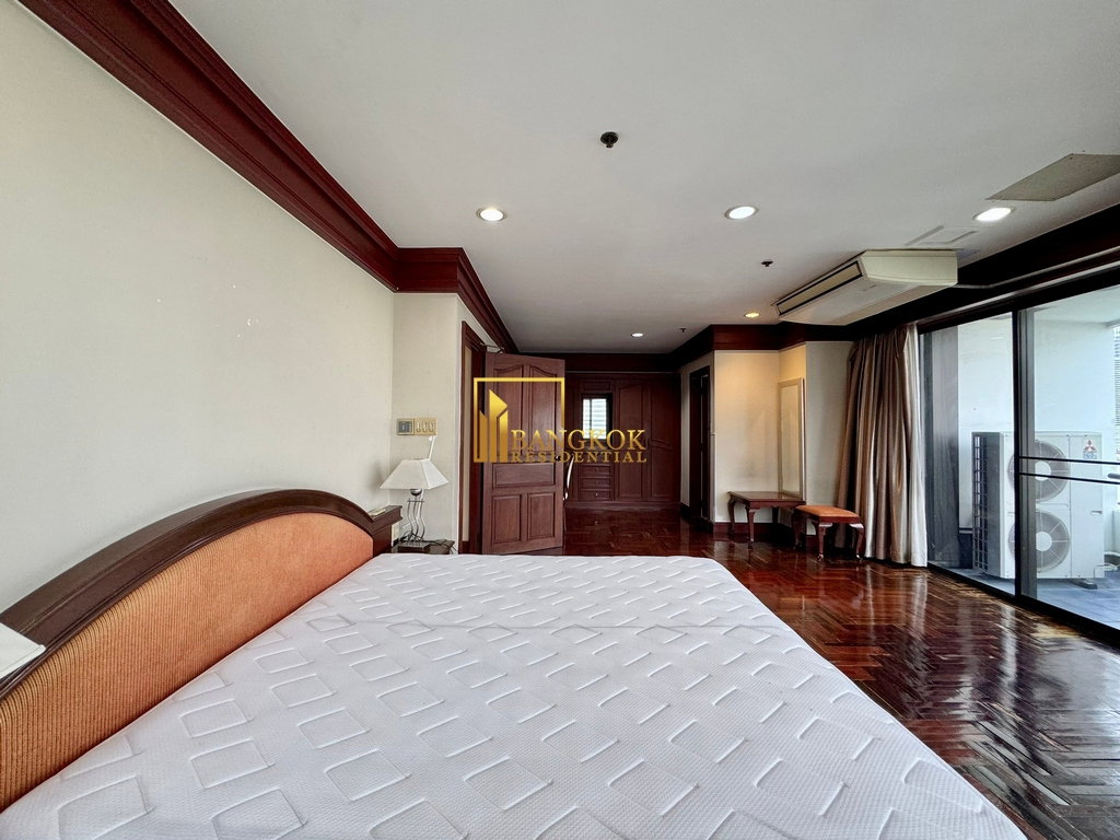 รูป Moon Tower | Expansive 2 Bed Condo in Ekkamai Area - BR4416CD - รูปที่ 21/46