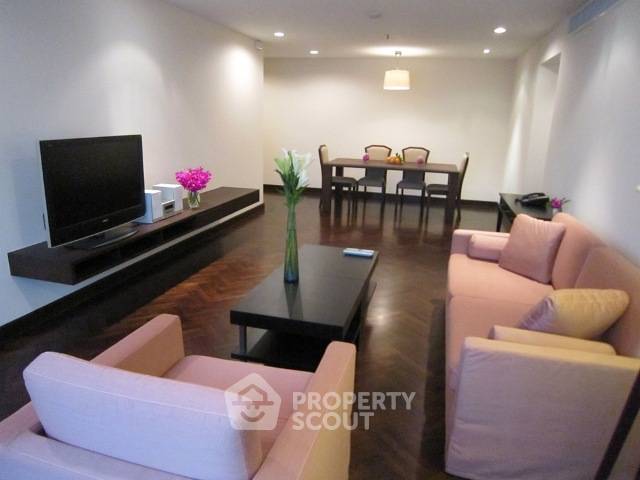 picture 2-BR Condo at Baan Suanpetch Condominium near BTS Phrom Phong (ID 510292) - 1/4