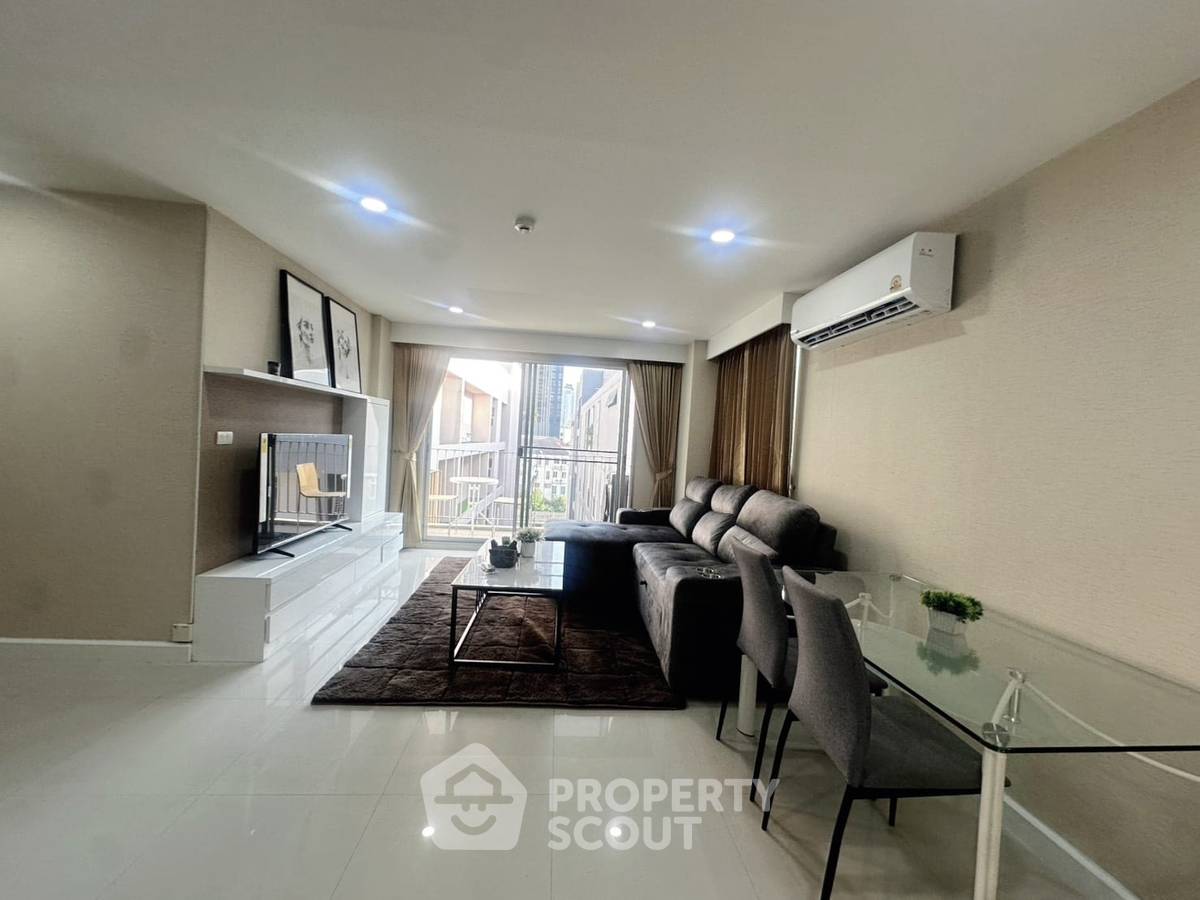 รูป คอนโด 2-ห้องนอน ที่ เดอะ โคลเวอร์ ทองหล่อ เรสซิเดนซ์ ใกล้ BTS ทองหล่อ (ID 2776910) - รูปที่ 2/10