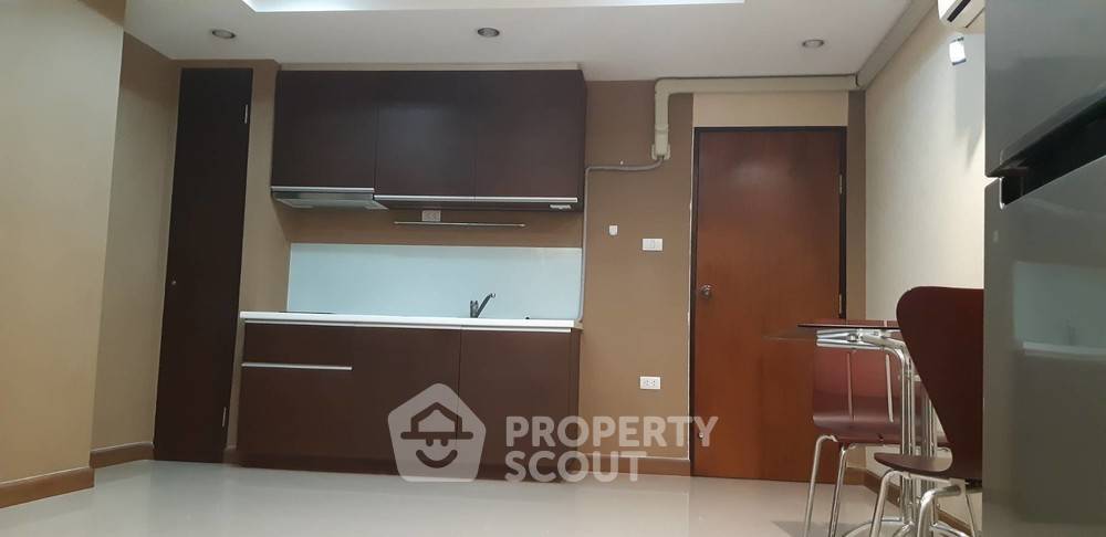 รูป คอนโด 1-ห้องนอน ที่ เจ ดับบลิว ซิตี้ (รัชดาภิเษก 32) คอนโดมิเนียม ใน จันทรเกษม (ID 293902) - รูปที่ 1/32