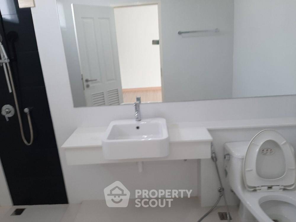 รูป ทาวน์เฮาท์ 3-ห้องนอน ใน ลาดพร้าว (ID 1598287) - รูปที่ 41/44