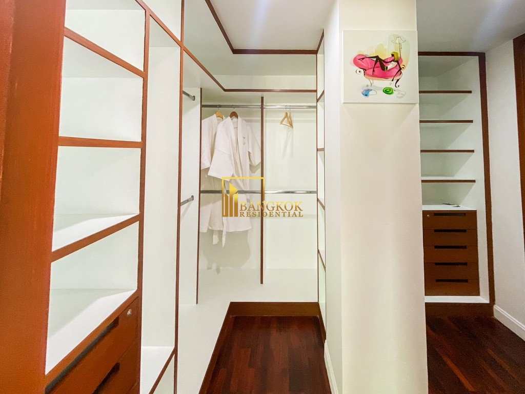 รูป Beautiful 4 Bedroom Apartment in Central Sathorn - BR0722AP - รูปที่ 27/41