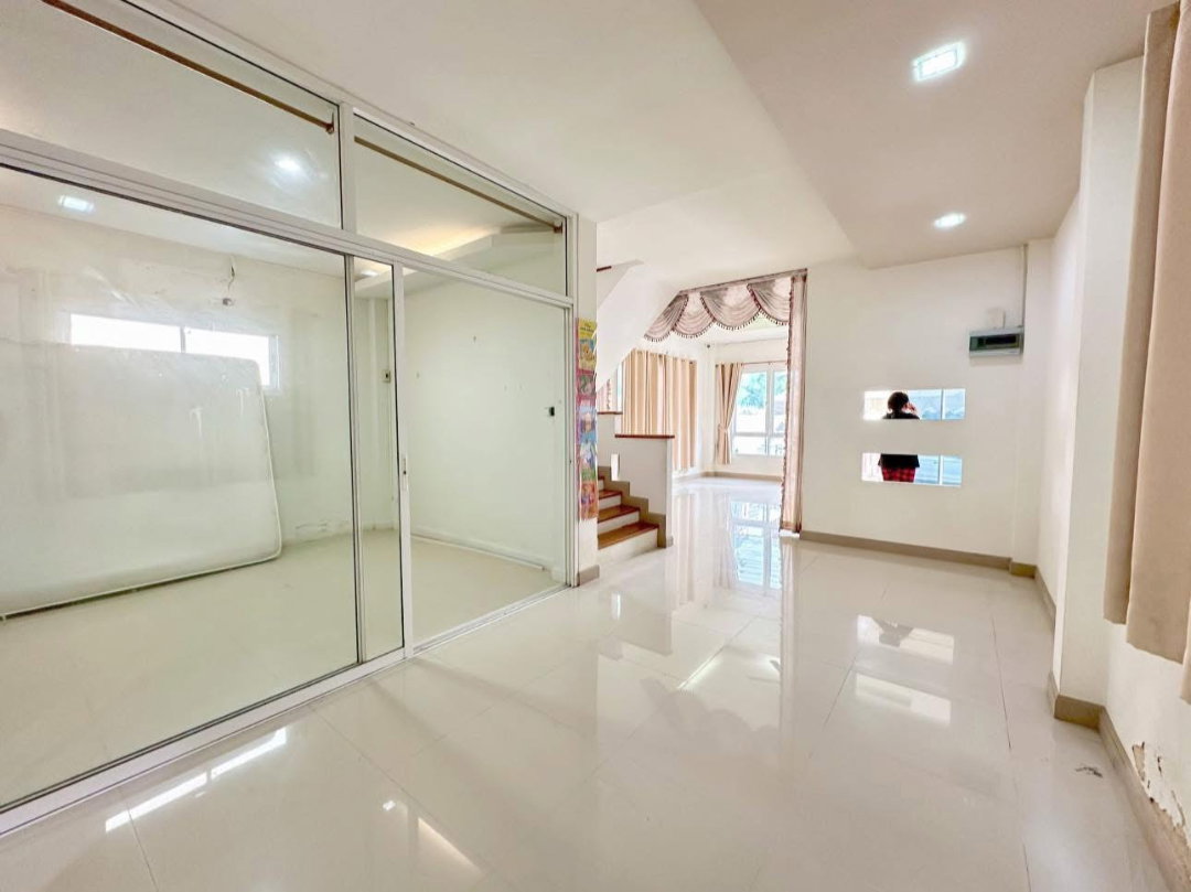 รูป 🏡 ขายบ้านเดี่ยว ลาดพร้าว ทำเลดี 🚆 MRT ลาดพร้าว 101 สายสีเหลือง 🛍️ The Mall บางกะปิ - รูปที่ 8/20