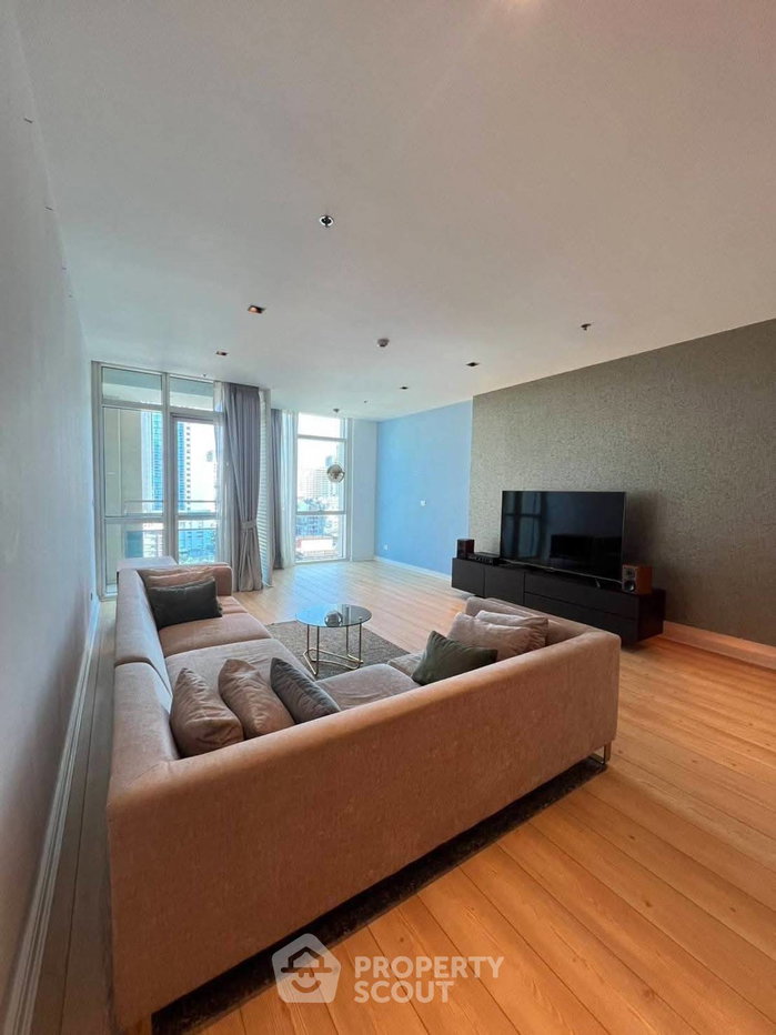 picture 2-BR Condo At Athenee Residence, 200m to BTS Phloen Chit (ID 2778329) - 1/8