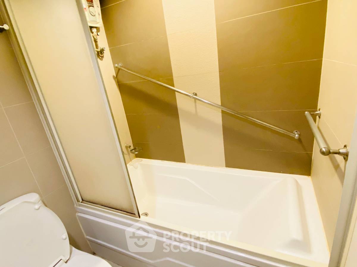 รูป คอนโด 1-ห้องนอน ที่ ลุมพินี สวีท ปิ่นเกล้า ใกล้ MRT บางยี่ขัน (ID 657381) - รูปที่ 6/8
