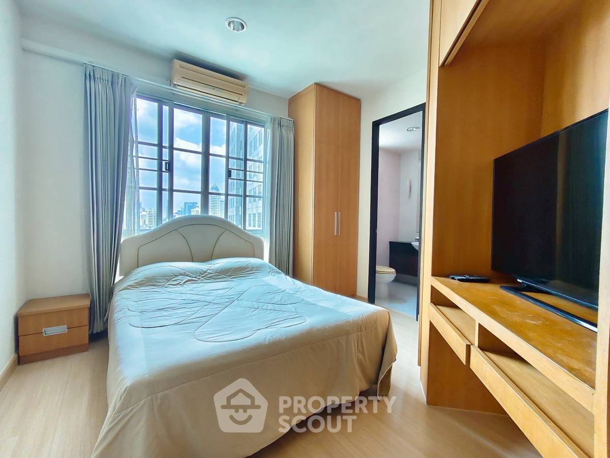 picture 3-BR Condo at Citi Smart Sukhumvit 18 near BTS Asok (ID 2777045) - 11/17