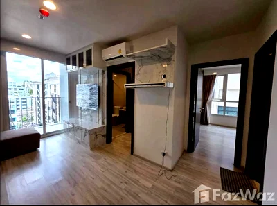 Condos for sale : 2 Bedroom Condo for sale at XT Huaikhwang  6139378