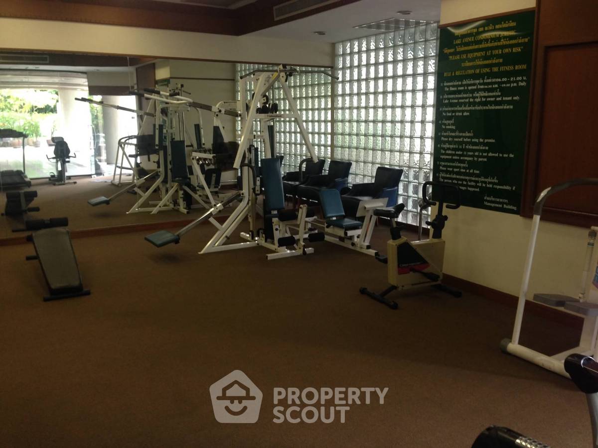 รูป คอนโด 1-ห้องนอน ที่ เลค อเวนิว คอนโดมิเนียม ใกล้ BTS อโศก (ID 885094) - รูปที่ 15/16