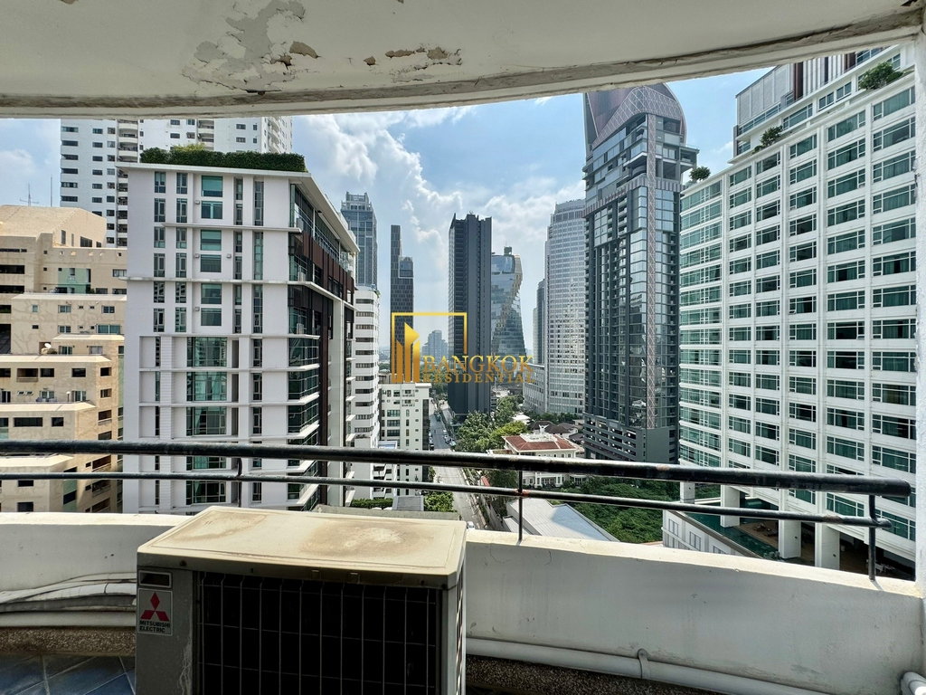 รูป Moon Tower | Expansive 2 Bed Condo in Ekkamai Area - BR4416CD - รูปที่ 28/46