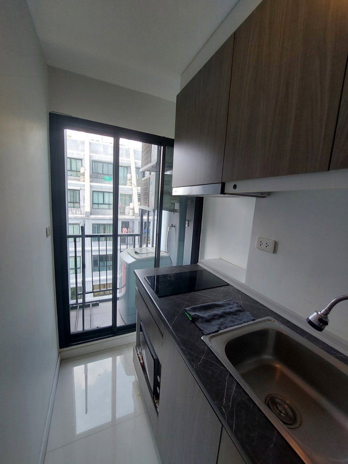 รูป B-Loft Sukhumvit Lite 107 (สไตล์เท่ๆ เจาะกลุ่มคนรุ่นใหม่) - รูปที่ 8/13