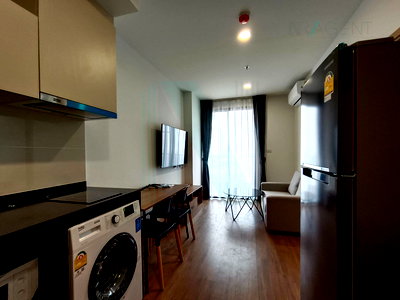 Condos for rent : For Rent Condo THE LIVIN PHETKASEM Building B, Floor 19,1 bed room, Room size 33.00 sqm