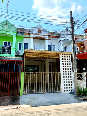 ทาวน์โฮม นิคมอัญธานี (เจมโมโปลิส) : ร่มเกล้า  ลาดกระบัง  มีนบุรี หมู่บ้านกฤษณาร่มเกล้าซอย 12 นัดชมบ้าน 085-318-6868 คุณวา