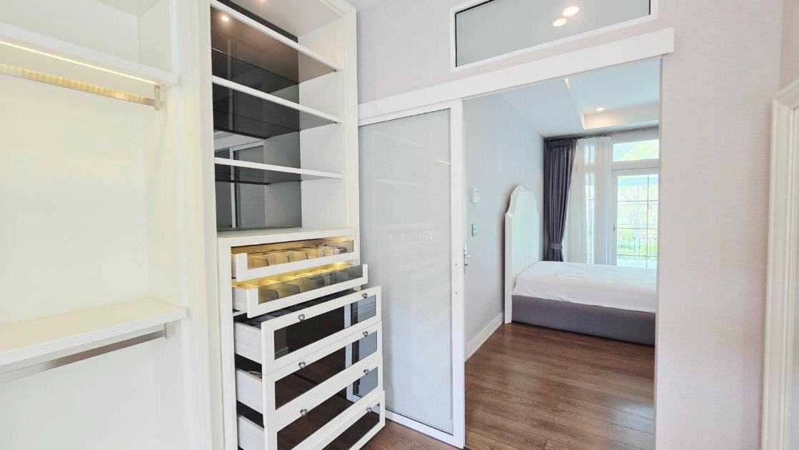 รูป !ขาย! บ้านหรู ครึ่งไร่ ทะเลสาป ซีรีนเลค เชียงใหม่ วิวดอยสุเทพ (พื้นที่ใหญ่สุดในโครงการ) ใกล้เมือง ห่างสนามบิน 10นาที - รูปที่ 29/48