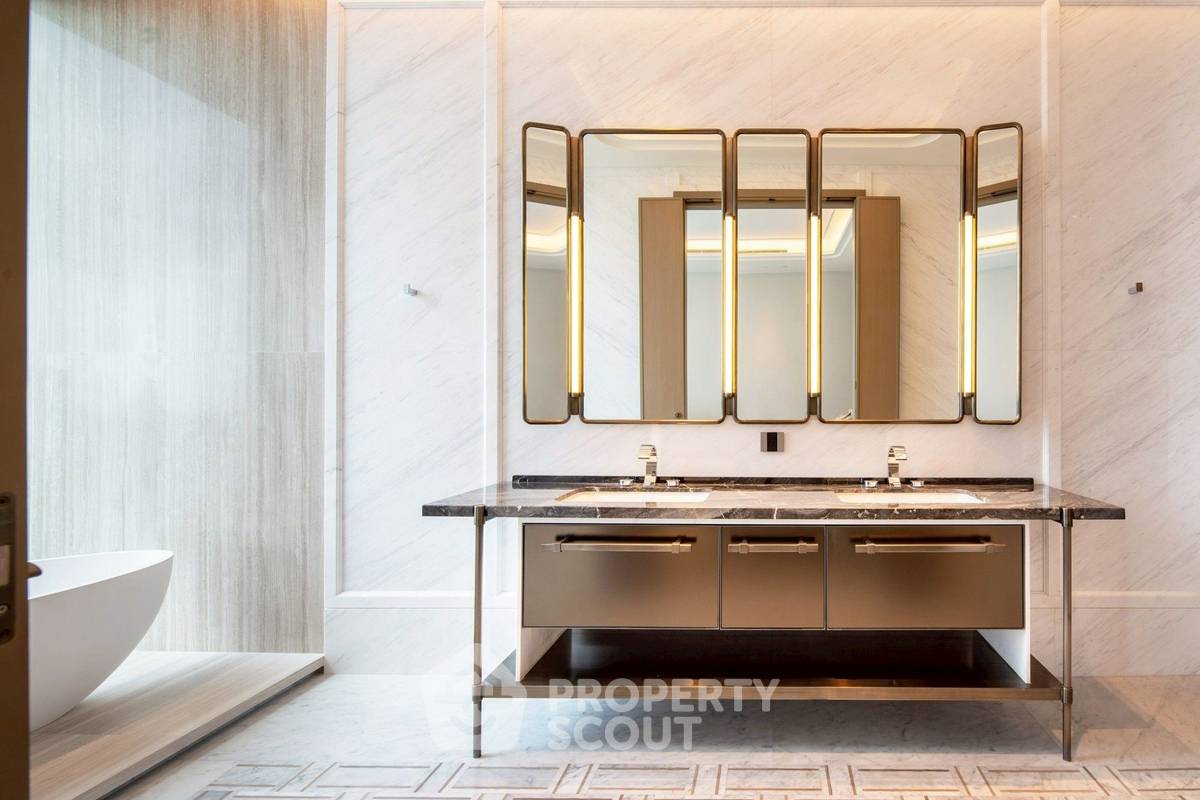 picture 3-BR Condo at One 89 Wireless near MRT Lumphini (ID 2778479) - 4/20