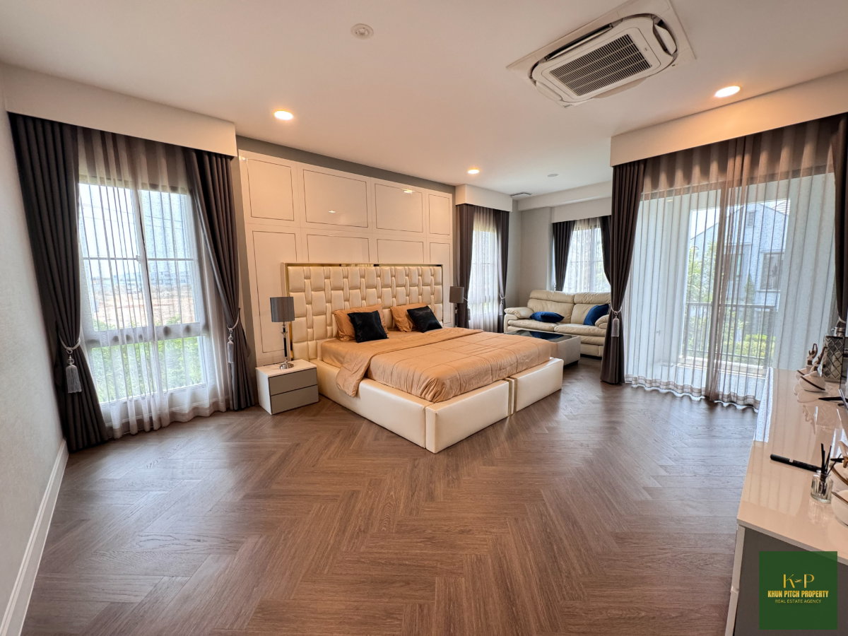 รูป ขาย เช่า บ้านเดี่ยวแปลงมุม นันทวัน พระราม 9 – กรุงเทพกรีฑาตัดใหม่ (Nantawan Rama 9 – Krungthep Kreetha) แต่งครบ พร้อมอยู่ ใกล้โรงเรียนนานาชาติ 🌿 - รูปที่ 13/24