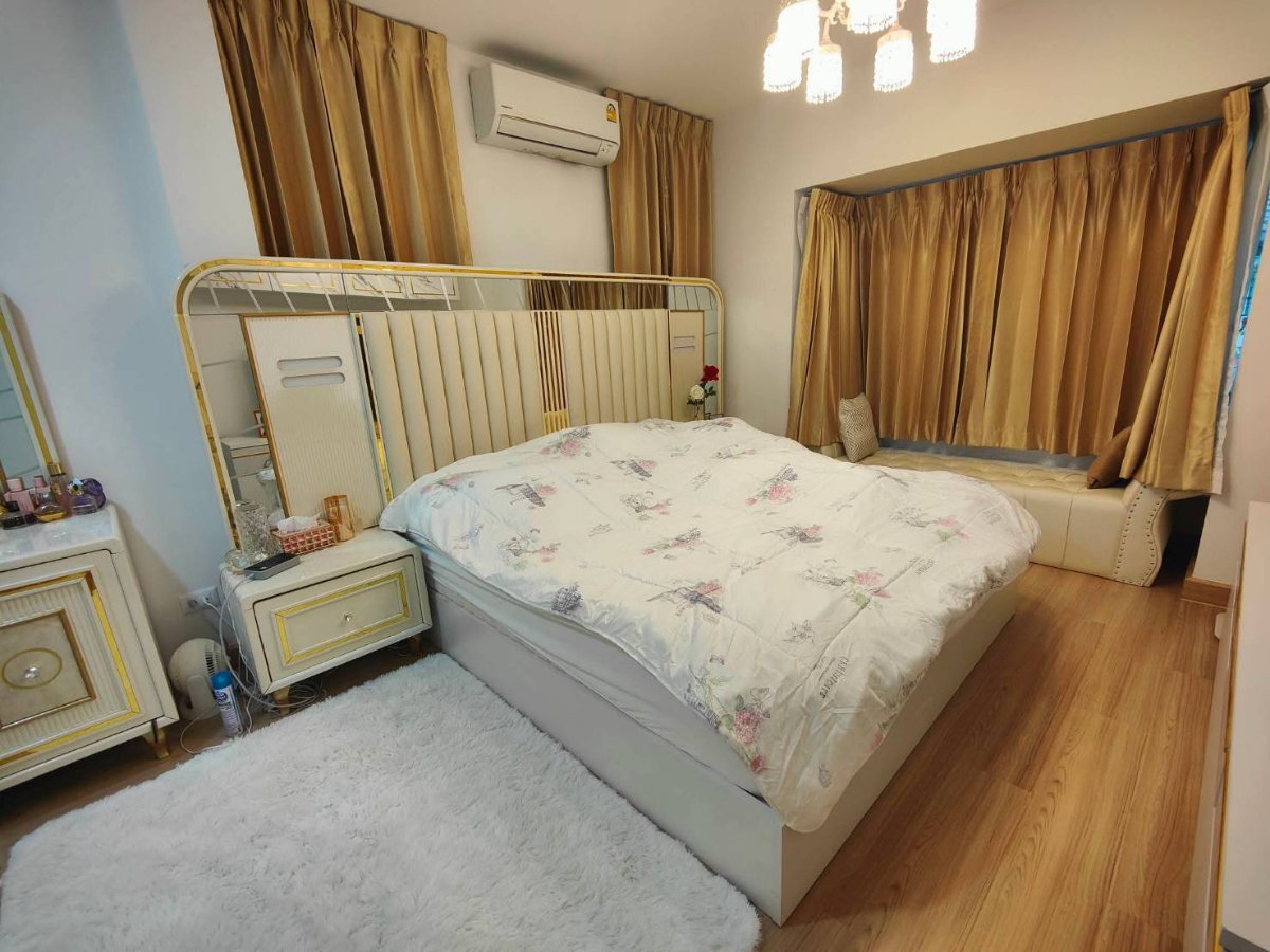 รูป บ้านเดี่ยวให้เช่า ✨ Trendy Tara Bangna ✨ 3 ห้องนอน 3 ห้องน้ำ บ้านหลังมุม เฟอร์นิเจอร์ครบใกล้สนามบิน  - รูปที่ 9/26