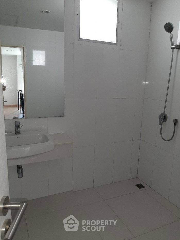 รูป ทาวน์เฮาท์ 3-ห้องนอน ใน ลาดพร้าว (ID 1598287) - รูปที่ 33/44