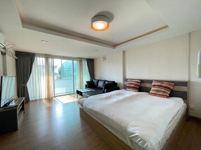 ขายด่วน เซเว่นสตาร์ตึก A วิวดอย ชั้น 3 พร้อมเฟอร์ฯ ใกล้นิมมาน , เมญ่า , มช.
