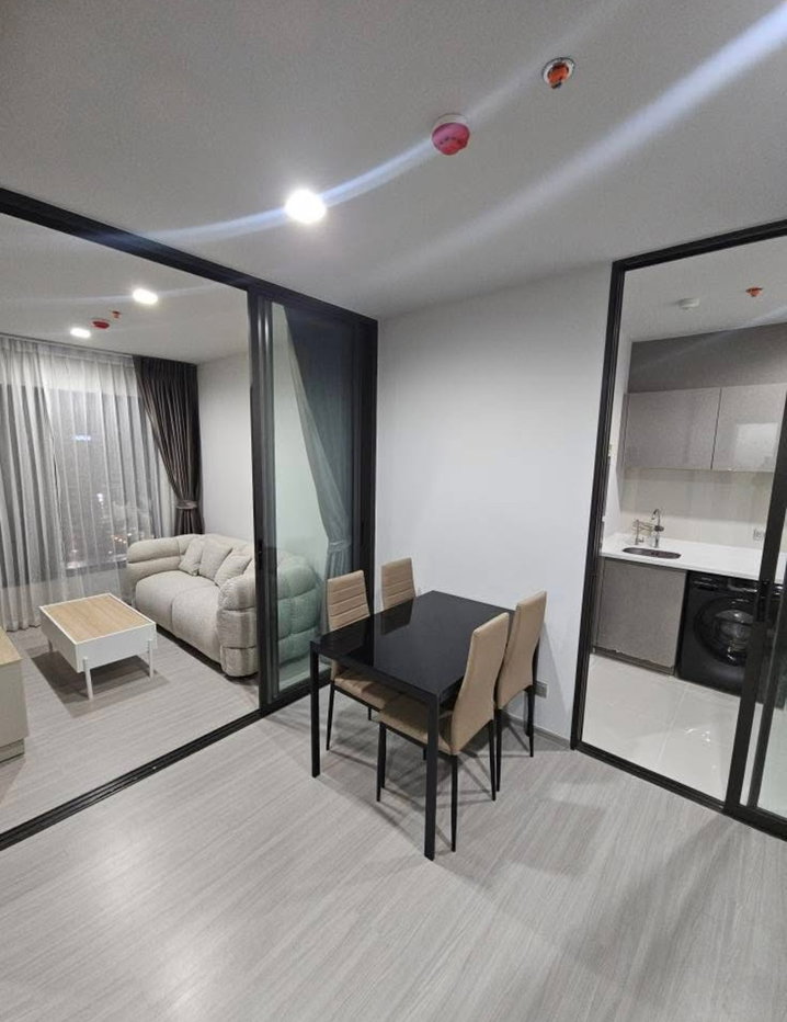 รูป ให้เช่า ✨ Life Asoke - Rama 9 ✨ ใกล้ Central Rama 9 เฟอร์นิเจอร์ และ เครื่องใช้ไฟฟ้าครบ  - รูปที่ 5/10