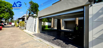 บ้านเดี่ยว ถนนลาดพร้าว : ขายบ้านเดี่ยว หรู  ลาดพร้าว 71  ซ. นาคนิวาศ47 ขนาด101 ตรว .