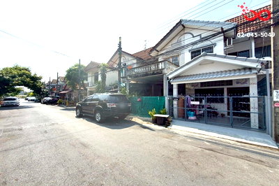 ทาวน์โฮม กรุงเทพมหานคร : ขายทาวน์เฮ้าส์ 2 ชั้น 16 ตร.ว. ม.สวนทองวิลล่า รามอินทรา 40 ใกล้ BTS สีชมพู