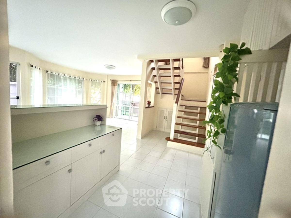 picture 3-BR House in Bang Khun Kong (ID 1986872) - 7/21