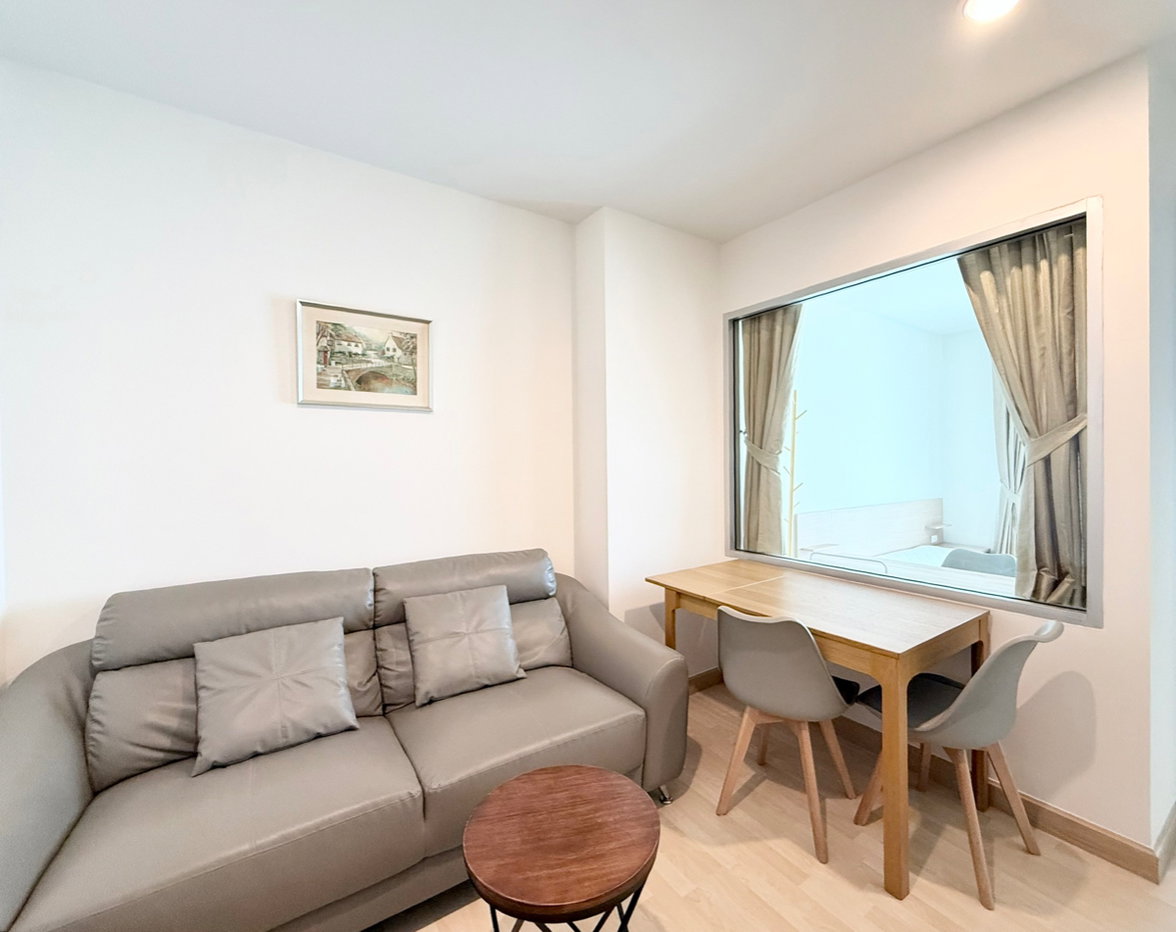 picture For Rent❗️"𝐑𝐡𝐲𝐭𝐡𝐦 𝐑𝐚𝐭𝐜𝐡𝐚𝐝𝐚"  1 Bedroom 1 Bathroom Size 35 Sq.m. Near : MRT-Ratchadapisek  - 2/10