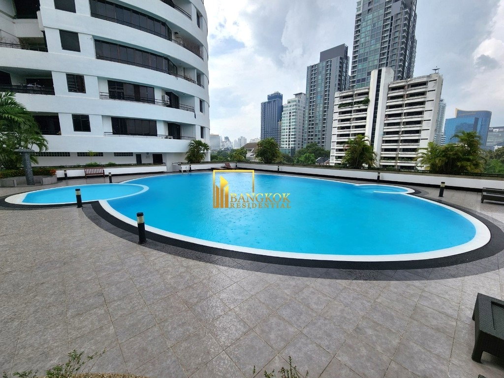 รูป Moon Tower | Expansive 2 Bed Condo in Ekkamai Area - BR4416CD - รูปที่ 35/46