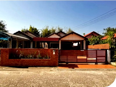 Houses for sale : FOR SALE  HOUSE PROPERTY  1797000 BAHT.