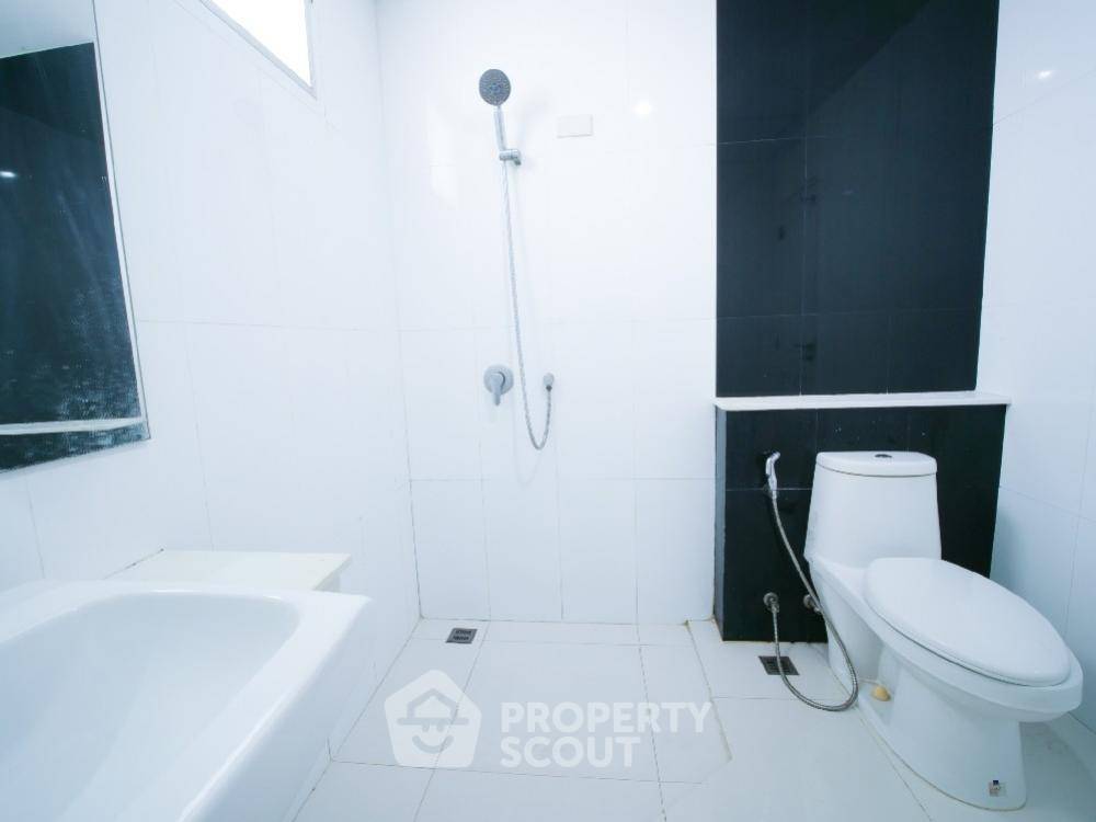 รูป ทาวน์เฮาท์ 3-ห้องนอน ใน ลาดพร้าว (ID 1598287) - รูปที่ 19/44