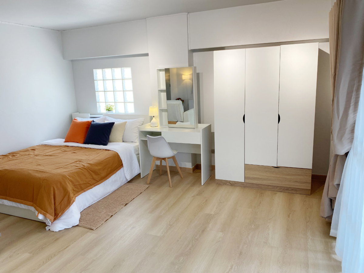 รูป 📌For Sale !!🔥ขายด่วน คอนโดห้องใหญ่ ใกล้รถไฟฟ้าเดอะมอลล์บางกะปิ ✅ลิฟวิ่งเพลส ลาดพร้าว 140 💥ราคาดีที่สุด !! - รูปที่ 5/13