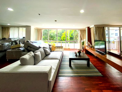 Apartment building for rent Lhong  1919 : Beautiful 4 Bedroom Apartment in Central Sathorn - BR0722AP