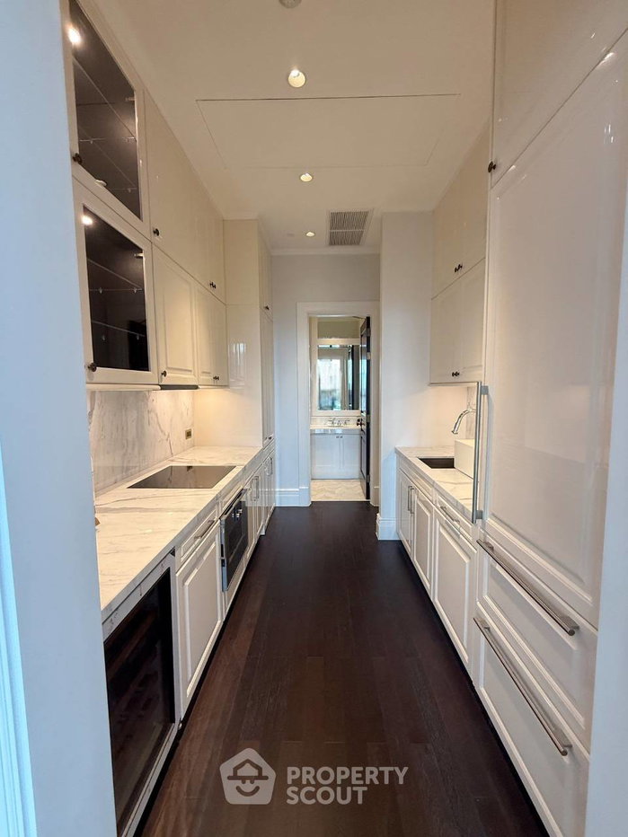 picture 2-BR Condo at 98 Wireless near BTS Phloen Chit (ID 2748752) - 3/11