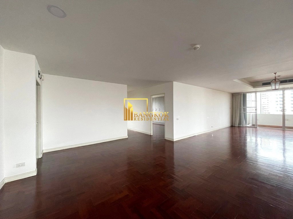 รูป Oriental Towers | Expansive 3 Bedroom Pet Friendly Condo in Ekkamai - BR17432CD - รูปที่ 6/42