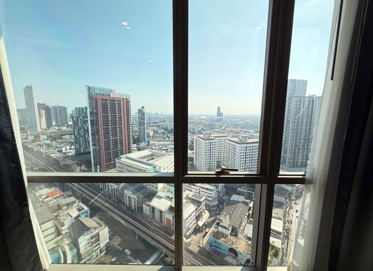 picture The Room Sukhumvit                  69  - 10/17
