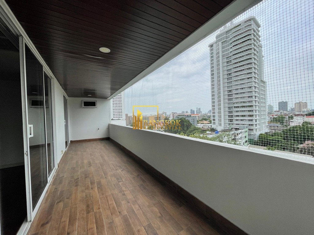 รูป Oriental Towers | Expansive 3 Bedroom Pet Friendly Condo in Ekkamai - BR17432CD - รูปที่ 5/42