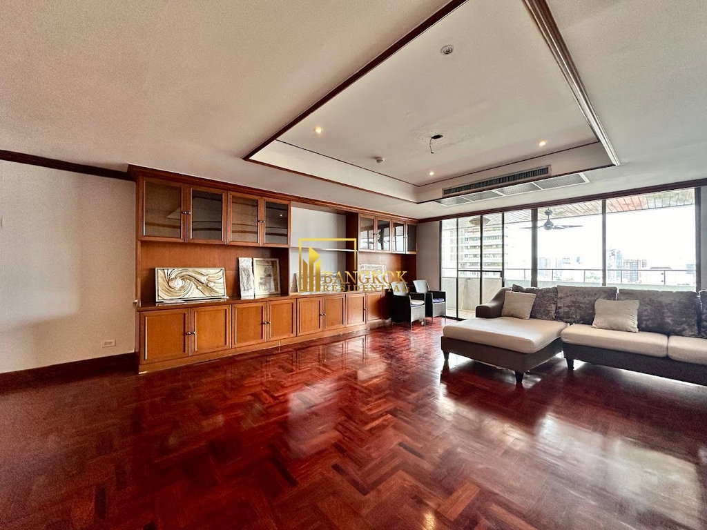 รูป Oriental Towers | Spacious 3 Bedroom Condo in Ekkamai - BR18583CD - รูปที่ 6/41