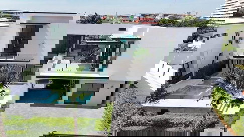 RS5662 ขายบ้านหรูพูลวิลล่า The Master Ekkamai-Ramintra Rare Item หลังมุม 