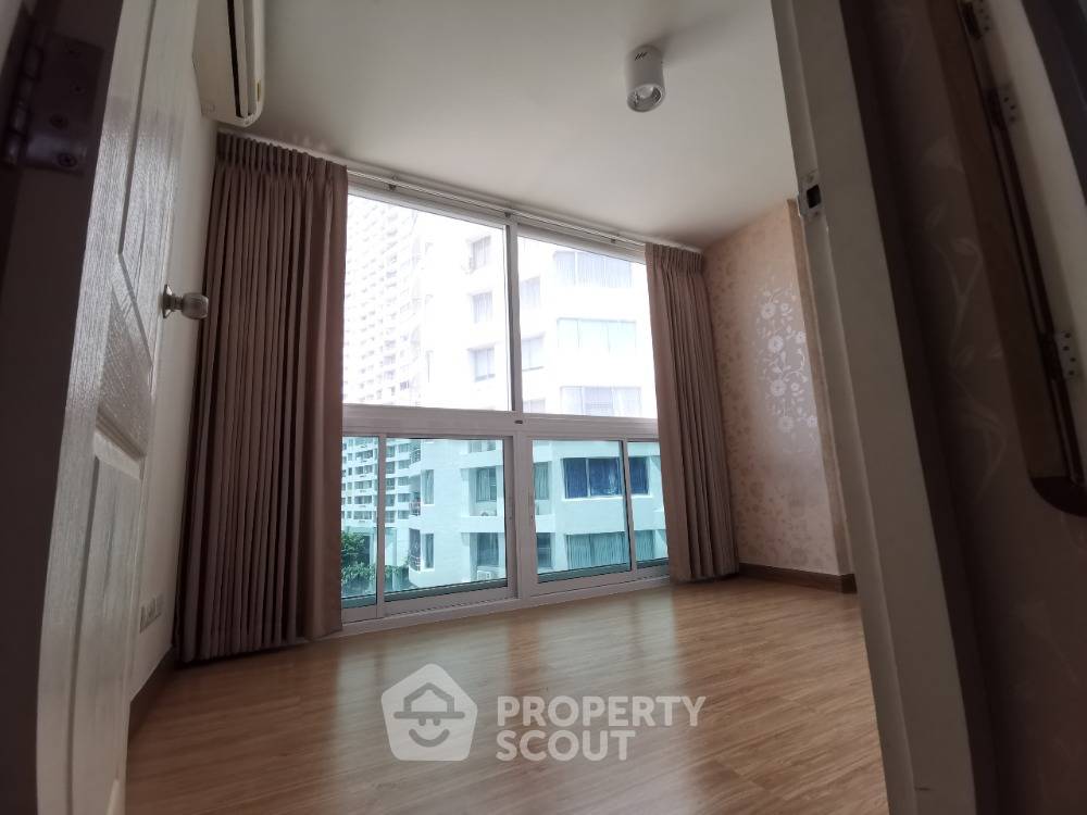 รูป คอนโด 1-ห้องนอน ที่ ชาโตว์ อินทาวน์ วิภาวดี 30-2 ใกล้ BTS ห้าแยกลาดพร้าว (ID 1297215) - รูปที่ 3/6