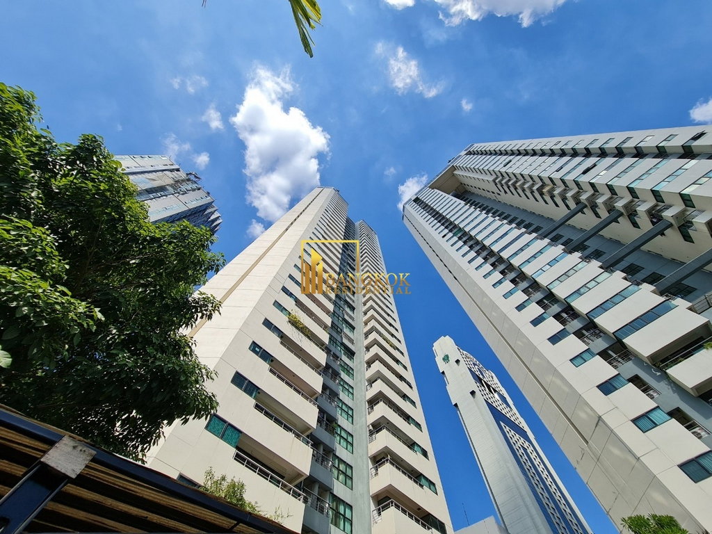 รูป Sathorn Gardens | Spacious 2 Bedroom Condo in Sathorn CBD Area - BR6232CD - รูปที่ 30/31