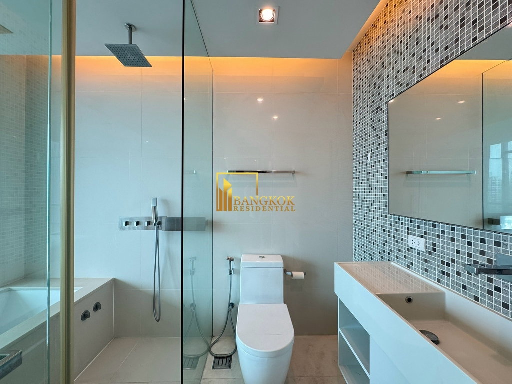 รูป The Room 21 | Modern 2 Bed Duplex Condo With Large Outdoor Terrace - BR6635CD - รูปที่ 23/35