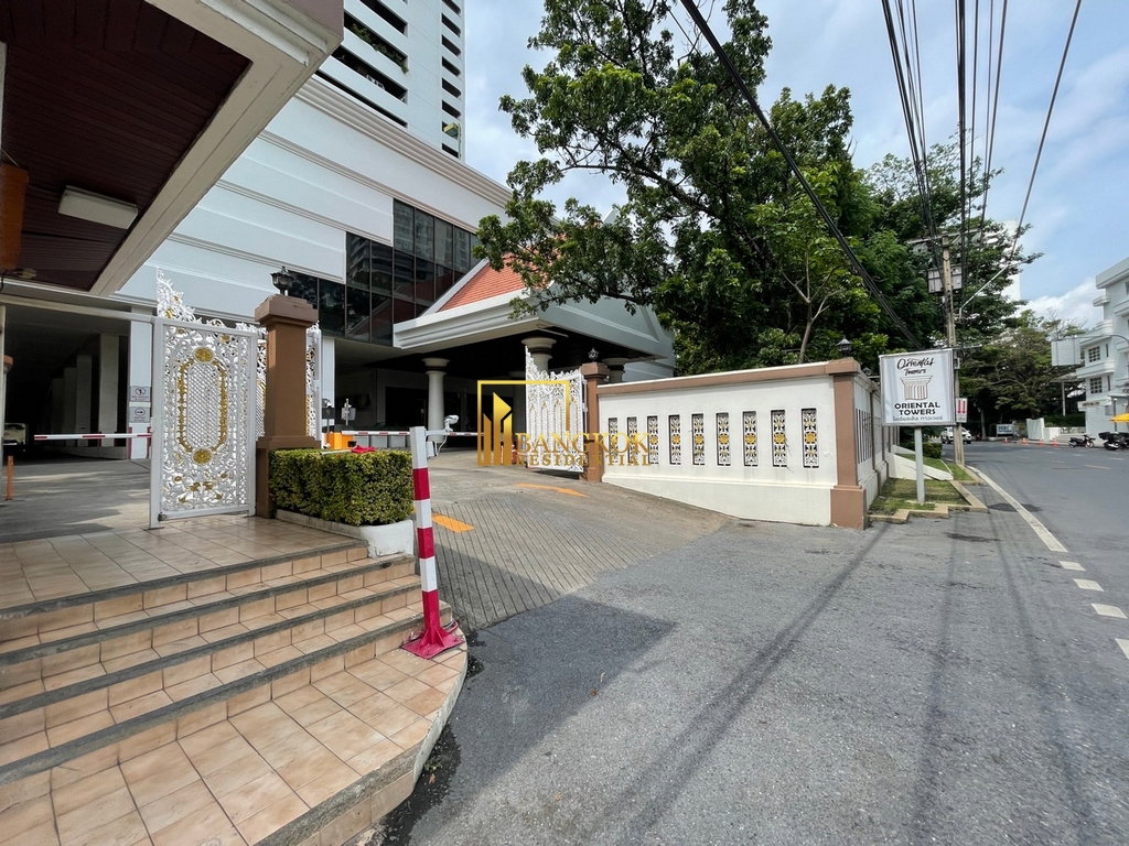 รูป Oriental Towers | Expansive 3 Bedroom Pet Friendly Condo in Ekkamai - BR17432CD - รูปที่ 41/42