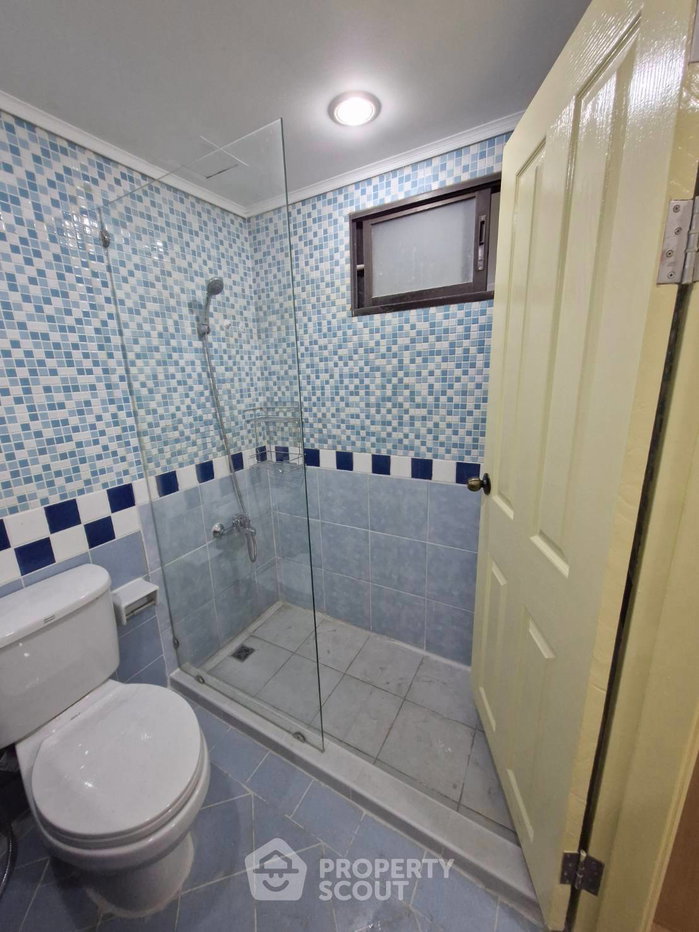 picture 1-BR Condo at Lumpini Place Narathiwas Ratchanakarin in Chong Nonsi (ID 2044107) - 16/17