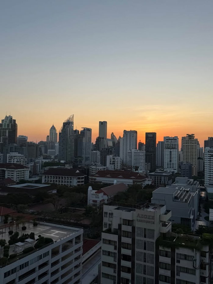รูป The Lofts Asoke ห้องสวย ราคาดี สอบถามเพิ่มเติมได้ที่ Line @condorental - รูปที่ 16/17