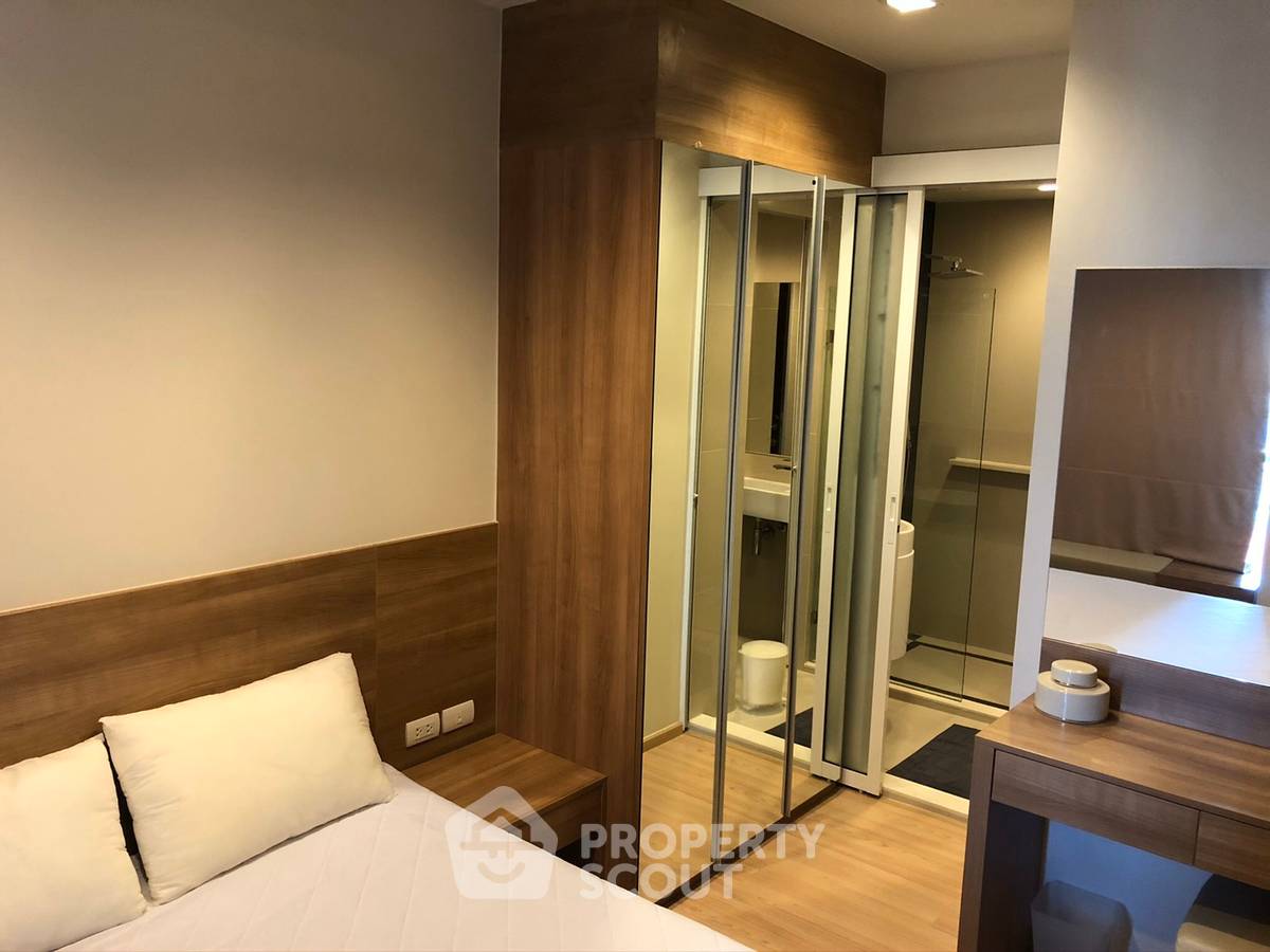 รูป คอนโด 1-ห้องนอน ที่ ริธึ่ม สาทร ใกล้ BTS สะพานตากสิน (ID 435511) - รูปที่ 6/11