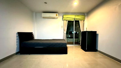 ขายคอนโด : ขายคอนโด รีเจ้นโฮม 3 ใกล้ BTS วัดพระศรี ,ม.ศรีปทุม ทำเลดีผู้เช่าแย่งกันจองตลอด ผ่อนเดือนล่ะ 4,XXX ปล่อยได้ 6,XXX คุ้มมาก !